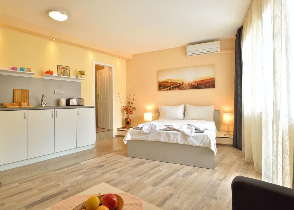 Central studio #3 Burgas Exterior foto