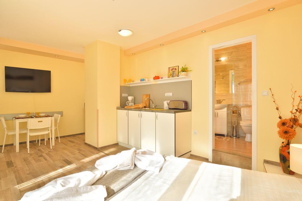 Central studio #3 Burgas Exterior foto